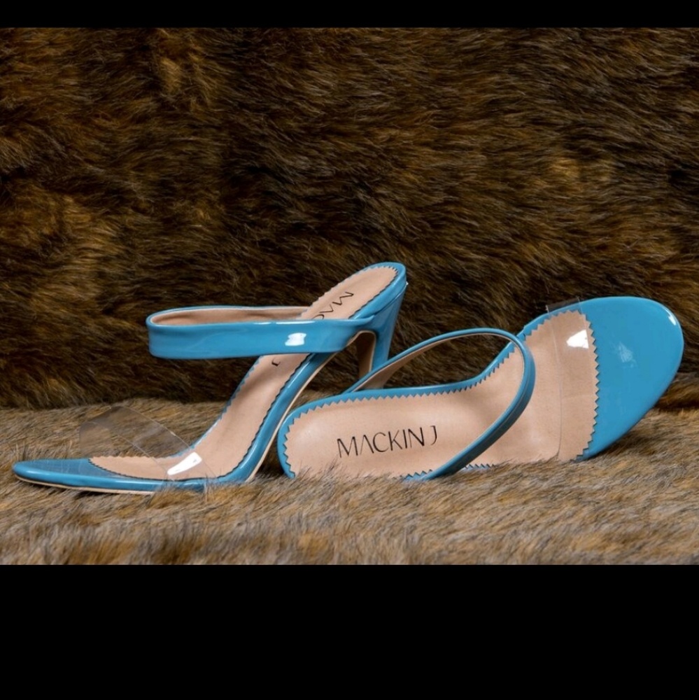 Slender & Blue